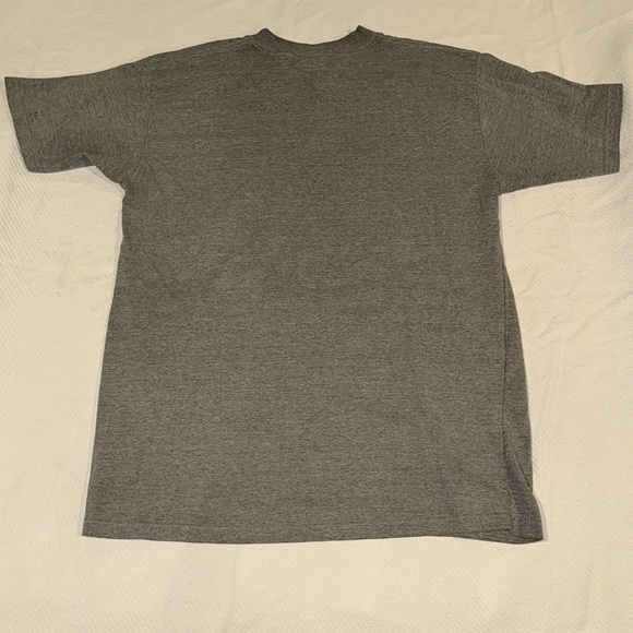 Men’s American Eagle T-Shirt - Picture 3 of 4